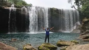 Krangshuri-Waterfall